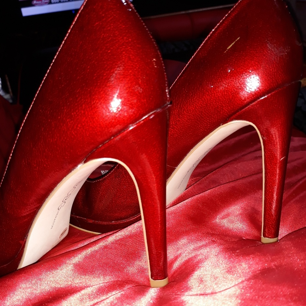 BCBG leather heels EUC